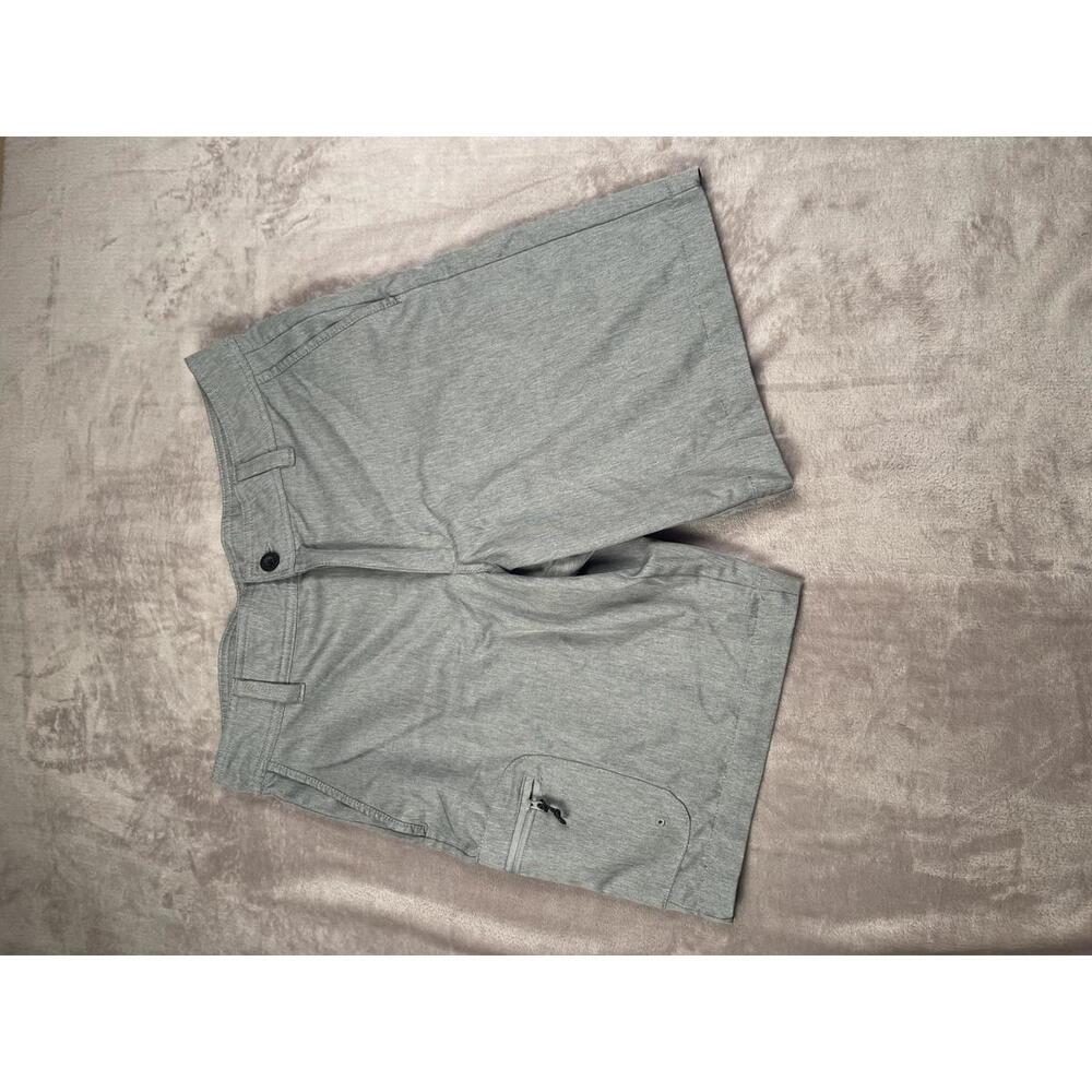 Magellan Outdoors Fish Gear Water-Repellent Fishing Shorts